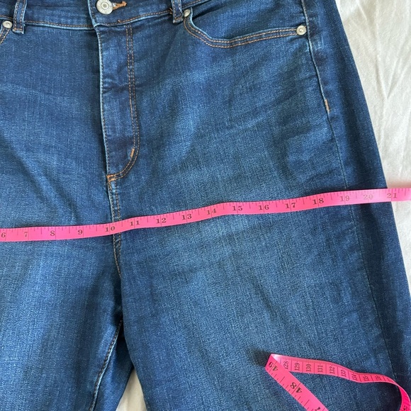 LOFT Slim Flare Denim Jeans Raw Edged Hem Dark Wash Size P32/14 - Picture 11 of 15